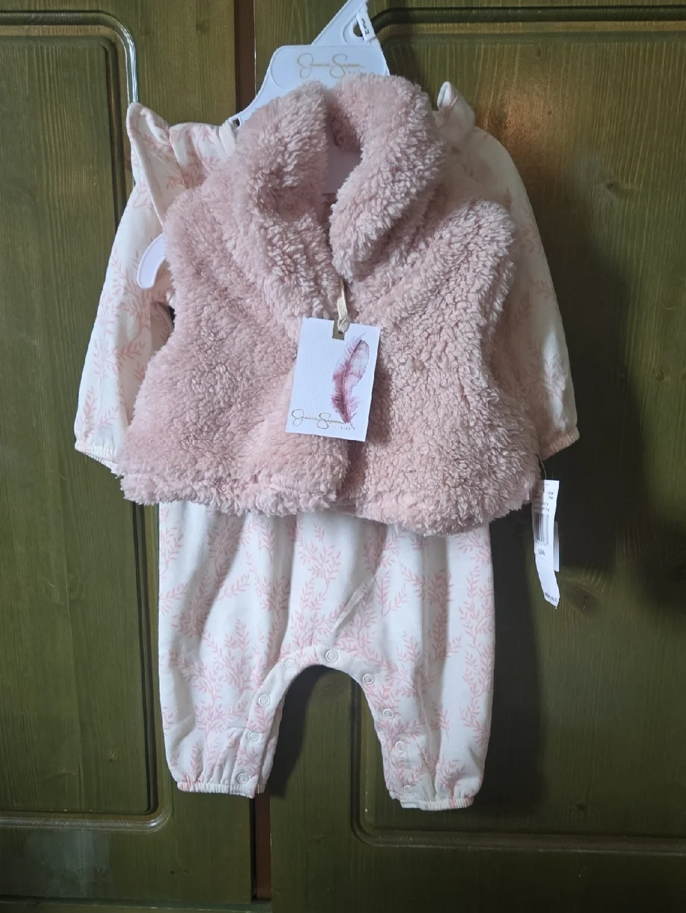 Jessica Simpson Pink 2 piece baby set 3-6 months